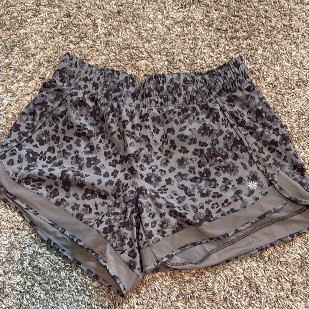 Athleta Gray Patterned Active Shorts